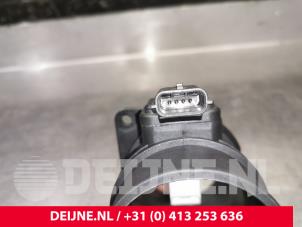 Opel Vivaro Airflow meter O9990002006 photo 3