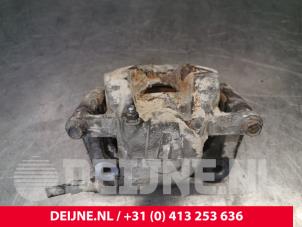 Volvo XC40 Remklauw (Tang) links-voor O197781 foto 2