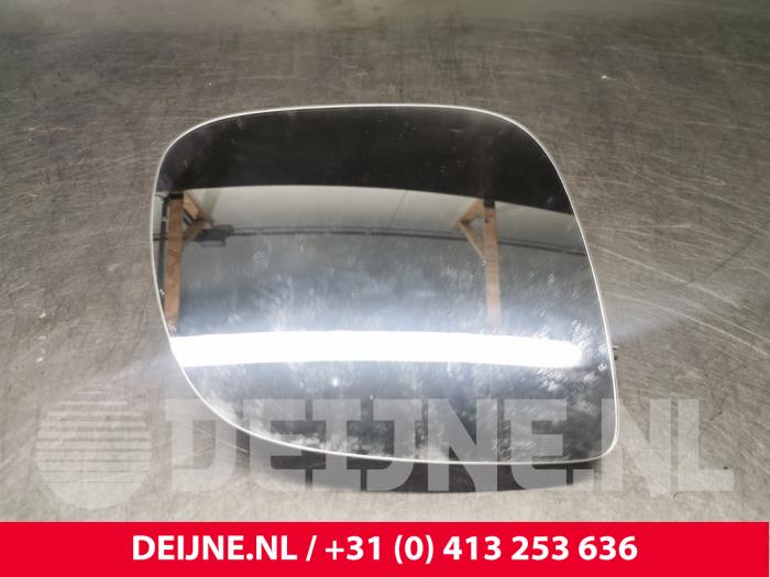 Volkswagen Transporter Mirror glass, right O197905