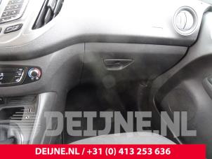 Ford Transit Courier Dashboardkastje O197928 foto 2