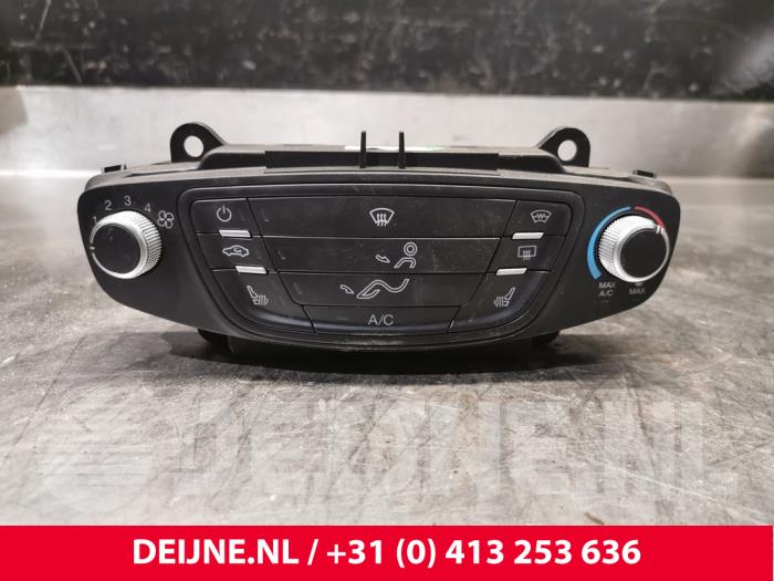 Ford Transit Courier Kachel Bedieningspaneel O197940