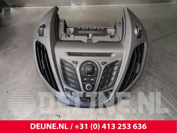 Ford Transit Courier Radiobedienfeld O197949