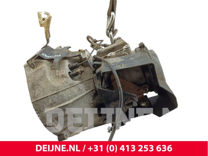Gebruikte Versnellingsbak Ford Transit Courier 1.6 TDCi Prijs € 363,00 Inclusief btw aangeboden door van Deijne Onderdelen Uden B.V.