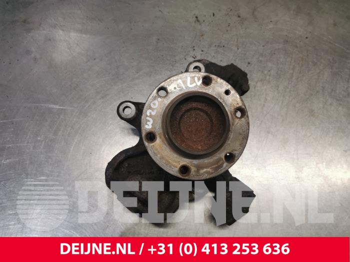 Volkswagen Crafter Achsschenkel links vorne O197992
