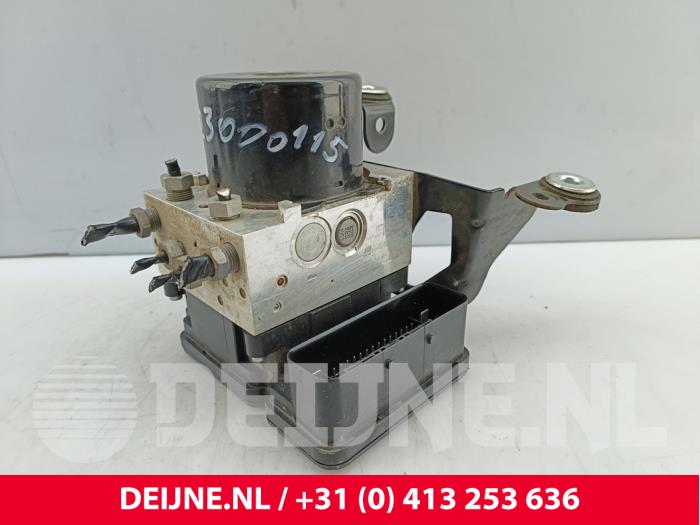 Volvo V60 ABS Pumpe O198009