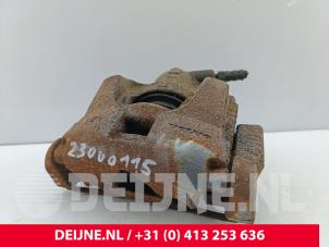 Volvo V60 Remklauw (Tang) links-voor O198040 foto 2