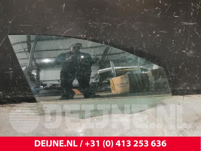 Volvo V60 Türscheibe 4-türig rechts vorne O198071