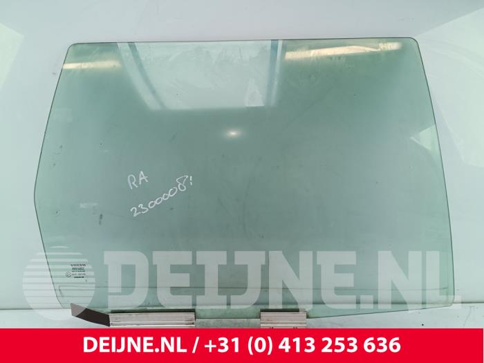 Gebruikte Deurruit 4Deurs rechts-achter Volvo V70 (GW/LW/LZ) 2.5 10V Prijs € 50,00 Margeregeling aangeboden door van Deijne Onderdelen Uden B.V.