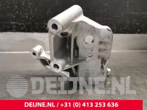 Volvo V60 Engine mount O198244 photo 2