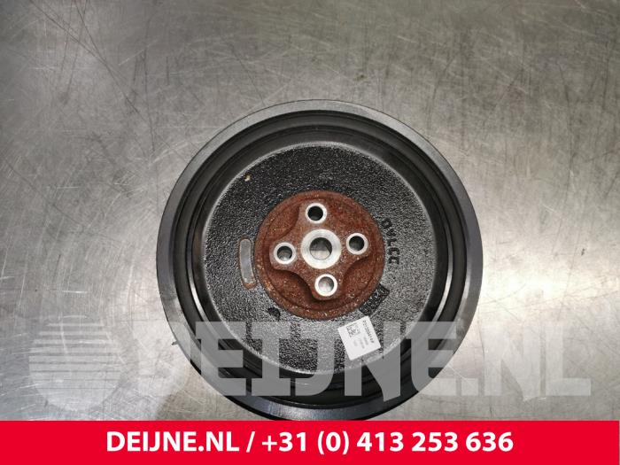 Gebruikte Krukas Poelie Volvo V40 (MV) 2.0 T2 16V Prijs € 150,00 Margeregeling aangeboden door van Deijne Onderdelen Uden B.V.