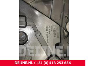 Volvo V40 Timing cover O198367 photo 3