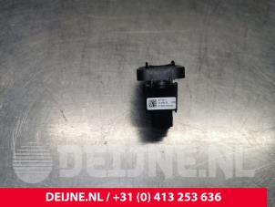 Volvo V50 Electric window switch O198464 photo 3
