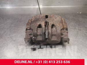 Renault Maxity Remklauw (Tang) rechts-voor O198480 foto 3