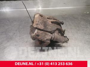 Renault Maxity Remklauw (Tang) rechts-voor O198480 foto 2
