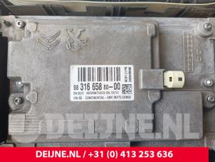 Opel Vivaro Display Multi Media regelunit O198683 foto 3