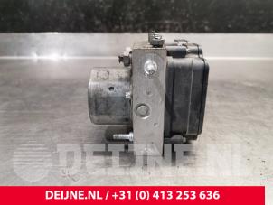 Gebruikte ABS Pomp Ford Transit 2.2 TDCi 16V Prijs € 484,00 Inclusief btw aangeboden door van Deijne Onderdelen Uden B.V.