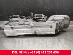 Volkswagen Crafter Adblue tank O198768 foto 2