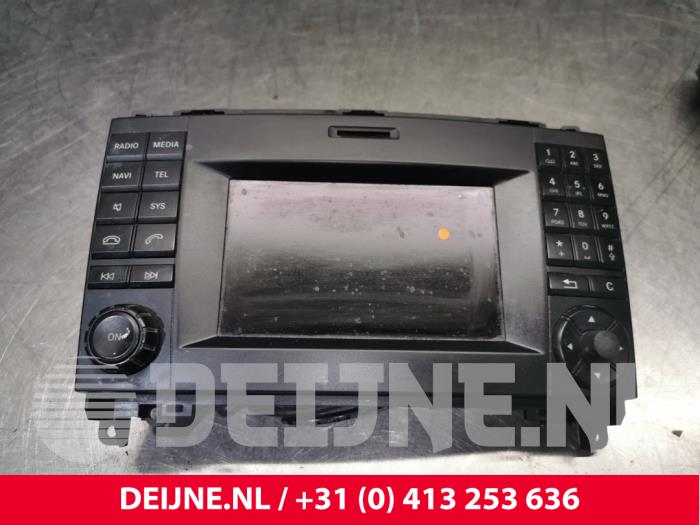 Mercedes Sprinter Radio O198839