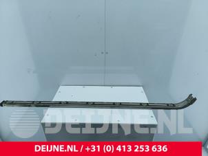 Mercedes Sprinter Sliding door rail, right O198853 photo 2