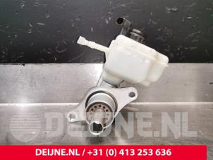 Volkswagen Caddy Hoofdremcilinder O198917 foto 3