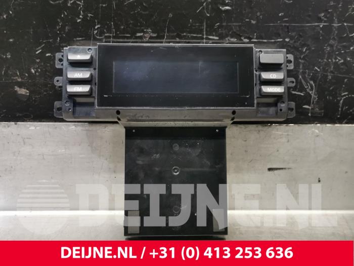 Volvo V70 Radiobedienfeld O199324