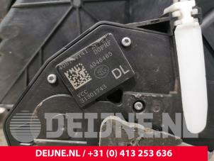 Volvo V60 Deurslot Mechaniek 4Deurs links-achter O199482 foto 3