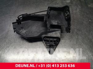 Volvo V60 Deurslot Mechaniek 4Deurs rechts-voor O199492 foto 2
