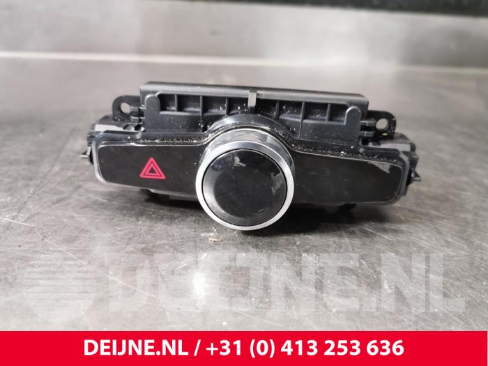 Polestar 2 Radiobedienfeld O199797
