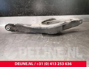 Polestar 2 Rear spring retainer, right O199810 photo 2