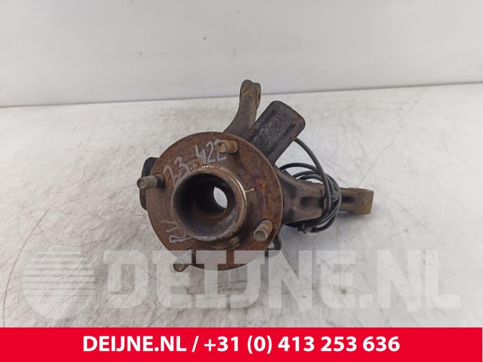 Nissan NV200 Fusee rechts-voor O199859
