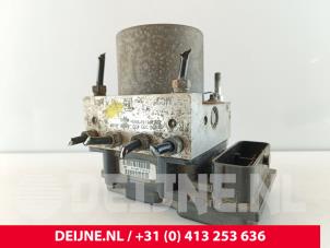 Nissan NV200 ABS pump O199841 photo 2
