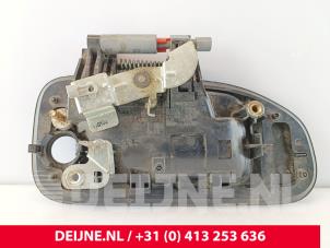 Nissan NV200 Portiergreep 2Deurs links O199867 foto 2