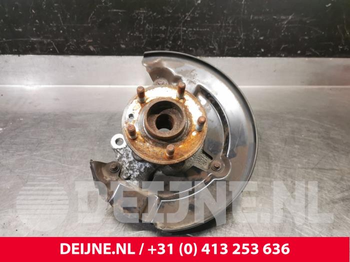 Volvo V70 Knuckle, front left O199978