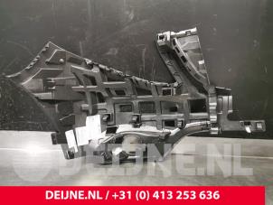 Mercedes Vito Bumpersteun links-voor O9990002033 foto 2