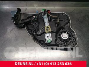 Volvo XC60 Ruitmechaniek 4Deurs rechts-achter O200059 foto 3