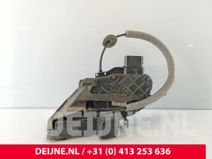 Volvo XC60 Front door lock mechanism 4-door, right O200063 photo 2