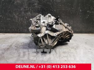 Volvo XC60 Gearbox O200065 photo 3