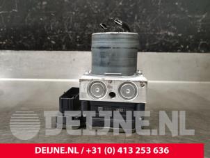 Volvo XC40 ABS pump O200193 photo 2