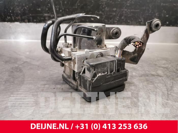 Gebruikte ABS Pomp Volvo V40 (MV) 1.6 T3 GTDi 16V Prijs € 75,00 Margeregeling aangeboden door van Deijne Onderdelen Uden B.V.