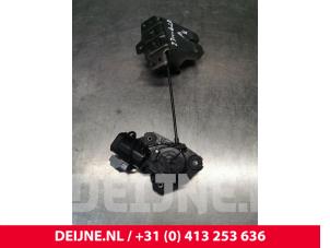 Volvo XC40 Slotmechaniek Achterklep O200242 foto 3