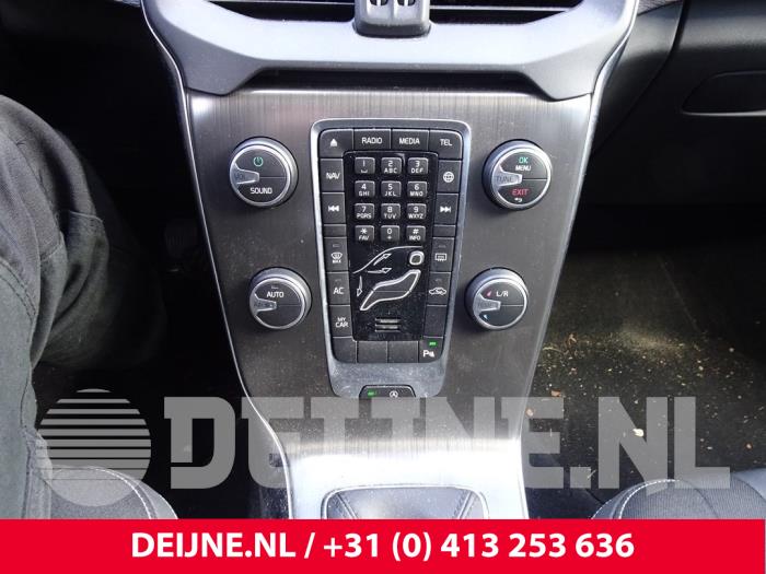 Volvo V40 Kachel Bedieningspaneel O200300