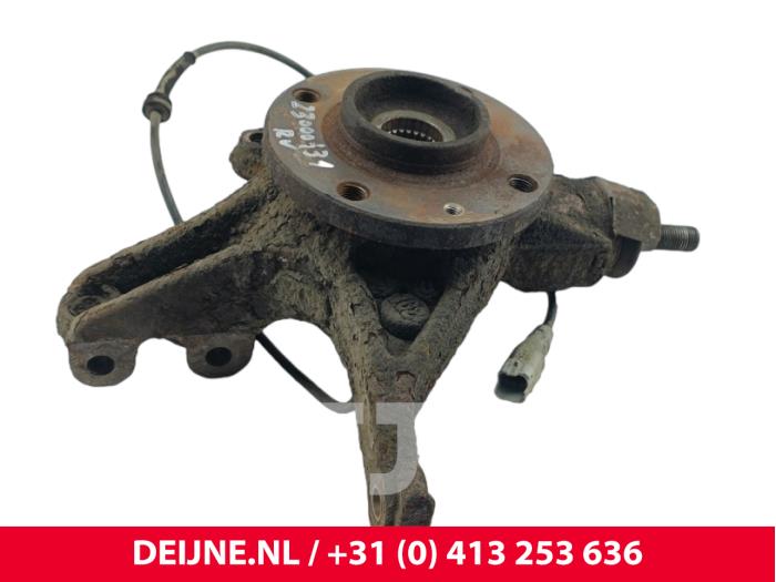 Citroen Berlingo Fusee rechts-voor O200359