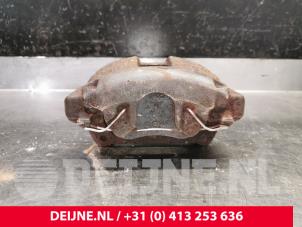 Gebruikte Remklauw (Tang) rechts-voor Volvo V70 (SW) 2.4 T 20V Prijs € 50,00 Margeregeling aangeboden door van Deijne Onderdelen Uden B.V.