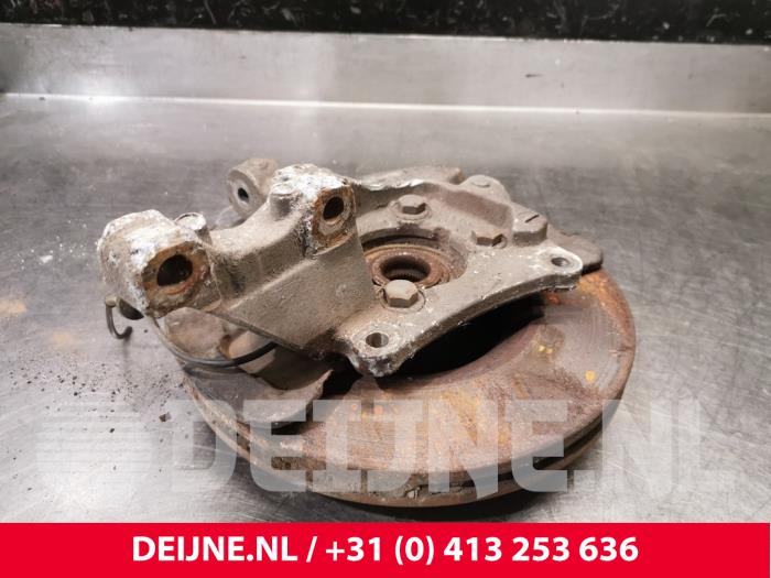 Volvo V70 Achsschenkel rechts vorne O200548