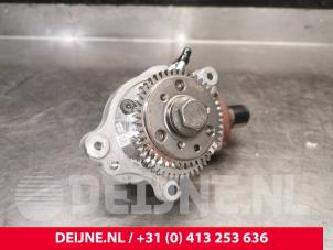 Gebruikte Hogedrukpomp Ford Transit Custom 2.0 TDCi 16V Eco Blue 130 Prijs € 453,75 Inclusief btw aangeboden door van Deijne Onderdelen Uden B.V.