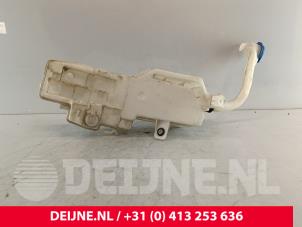 Volvo V90 Scheibensprühertank vorne O200814 foto 2