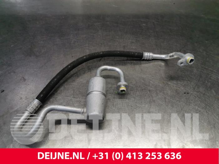 Volvo C40 Klima Leitung O200870