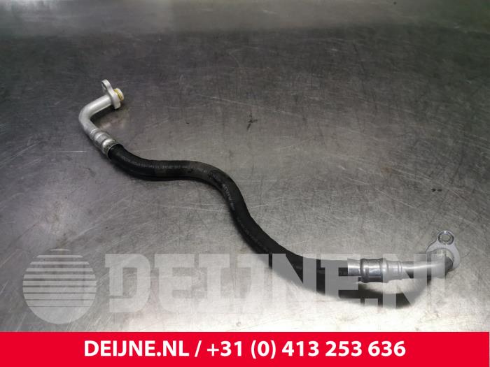 Volvo C40 Klima Leitung O200878