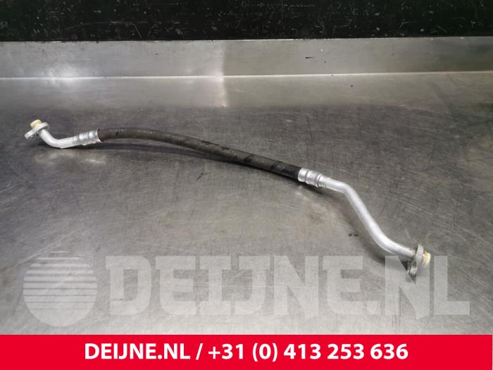 Volvo C40 Klima Leitung O200880