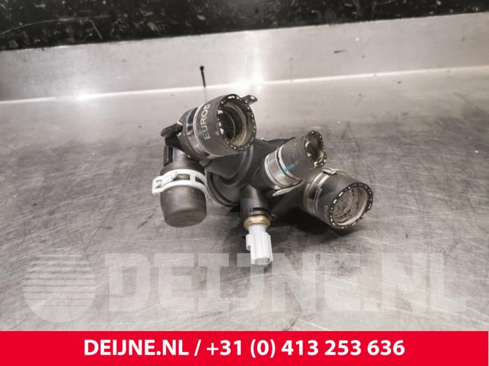 Peugeot Boxer Thermostat housing O200960